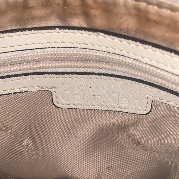 Calvin Klein Saffiano Crossbody - Picture 7 of 7